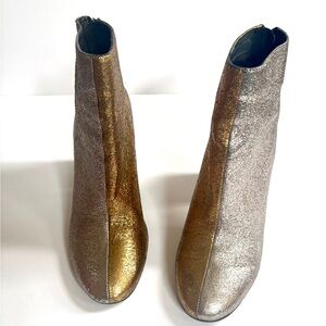 Gold and Silver KENNETH COLE ⚜️ 2 tone Metallic leather booties ankle boots 6M